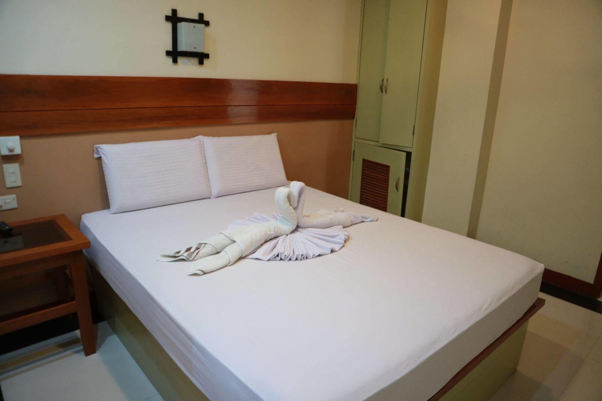 Rainforest Beach Hotel Эль-Нидо Экстерьер фото
